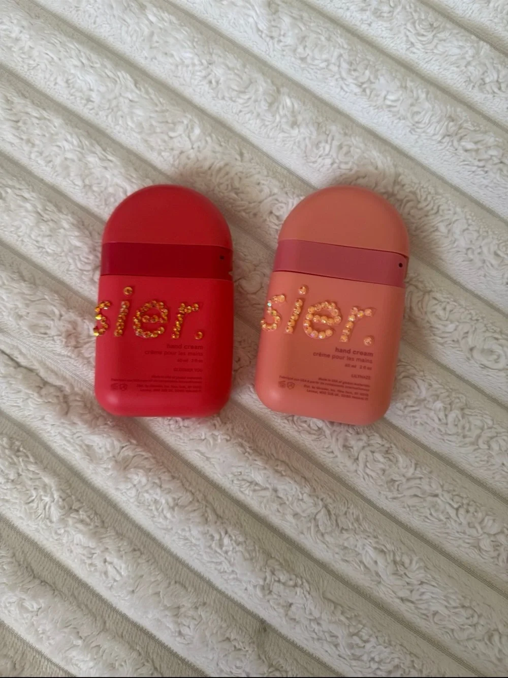 Glossier Hand crème- Red and Coral